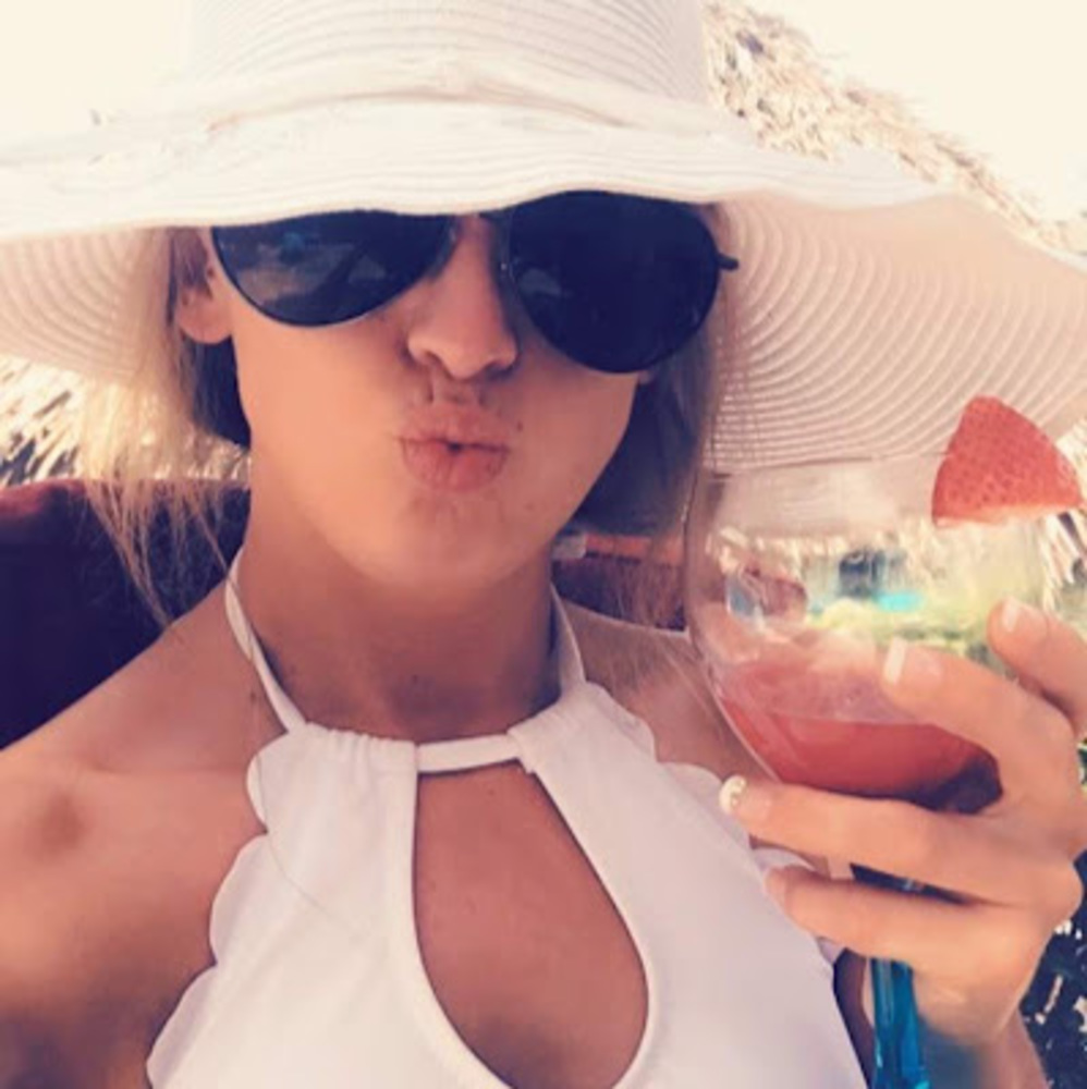 Meet your Posher, Alyssa